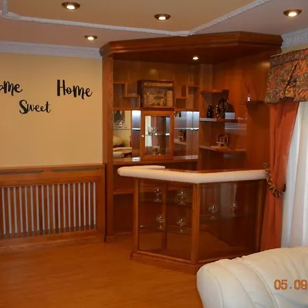 Comoda Casa En Cabarceno *