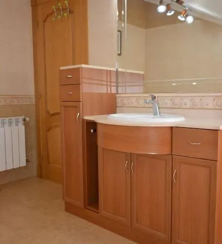 Comoda Casa En Cabarceno Апартаменты *